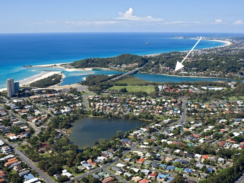 2/4 Panorama Drive, Currumbin QLD 4223