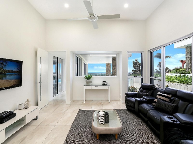 36 Sunnycrest Drive, Terranora NSW 2486