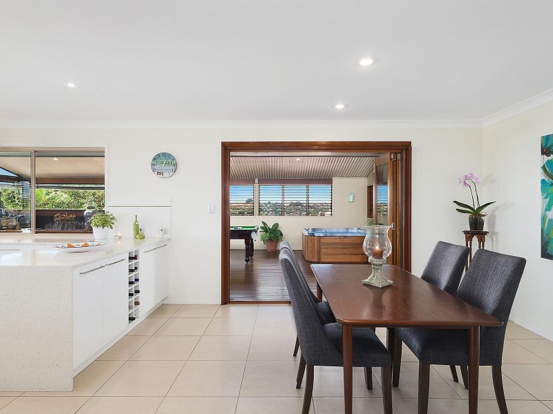 22 Oakland Parade, Banora Point NSW 2486