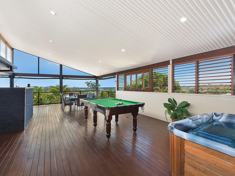 22 Oakland Parade, Banora Point NSW 2486