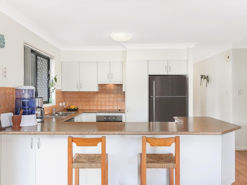 1/5 Gala Grove, Kirra QLD 4225