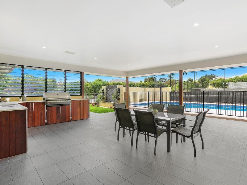 19 Sunnycrest Drive, Terranora NSW 2486