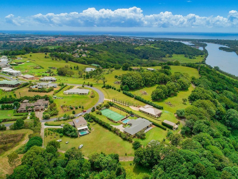 19 Sunnycrest Drive, Terranora NSW 2486