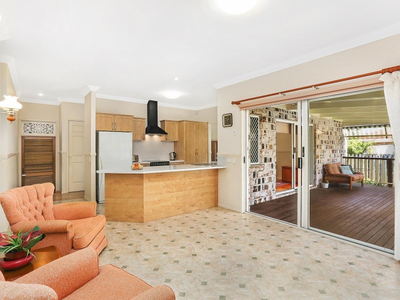 86 Avondale Drive, Banora Point NSW 2486