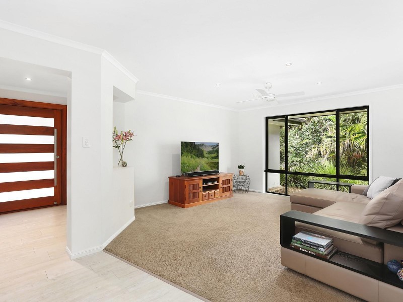 2 Glenfern Place, Bonogin QLD 4213