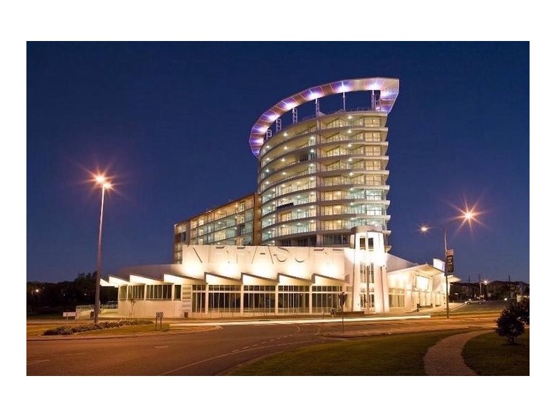 2 Creek Street, Coolangatta QLD 4225