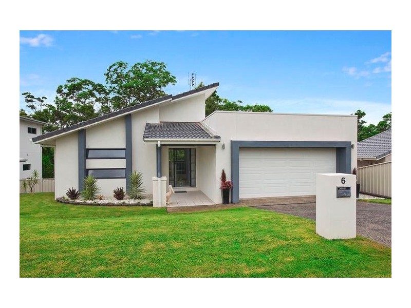 6 Westwood Street, Banora Point NSW 2486