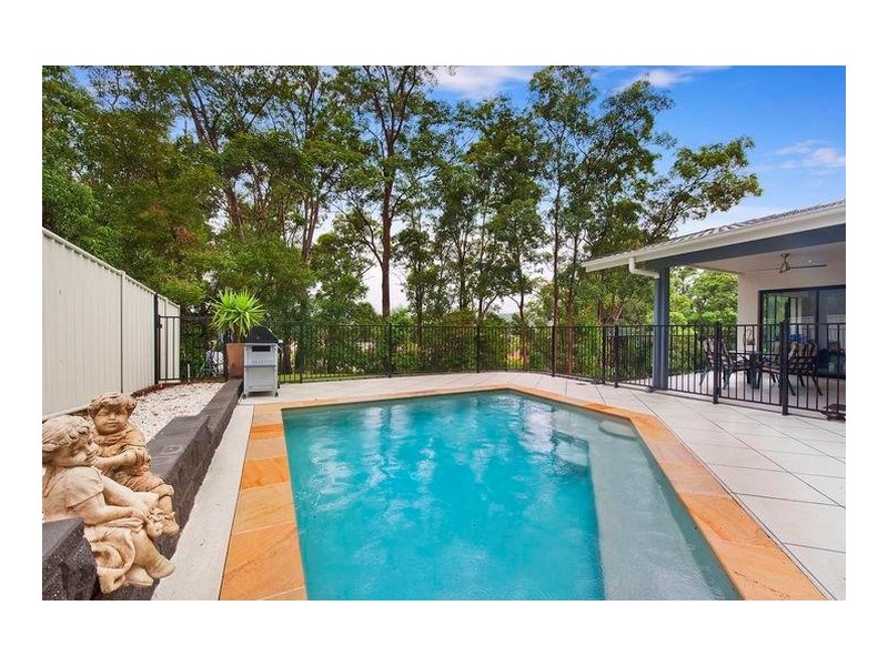 6 Westwood Street, Banora Point NSW 2486