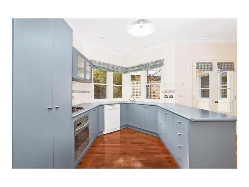 11 Halloran Drive, Jerrabomberra NSW 2619