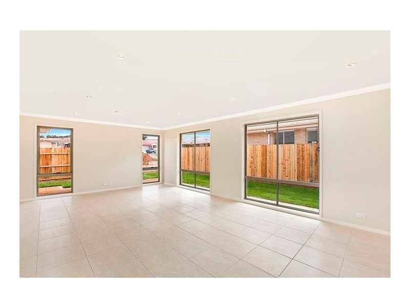 23 Ronald Walker Street, Casey ACT 2913