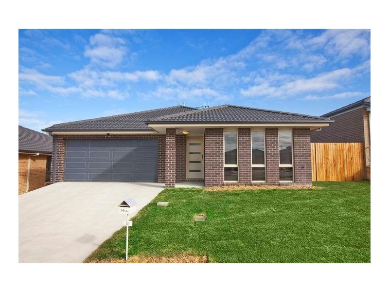 9 Dunk Street, Casey ACT 2913