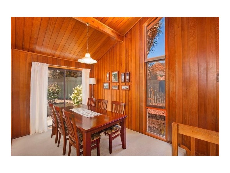9 Gaunson Crescent, Wanniassa ACT 2903