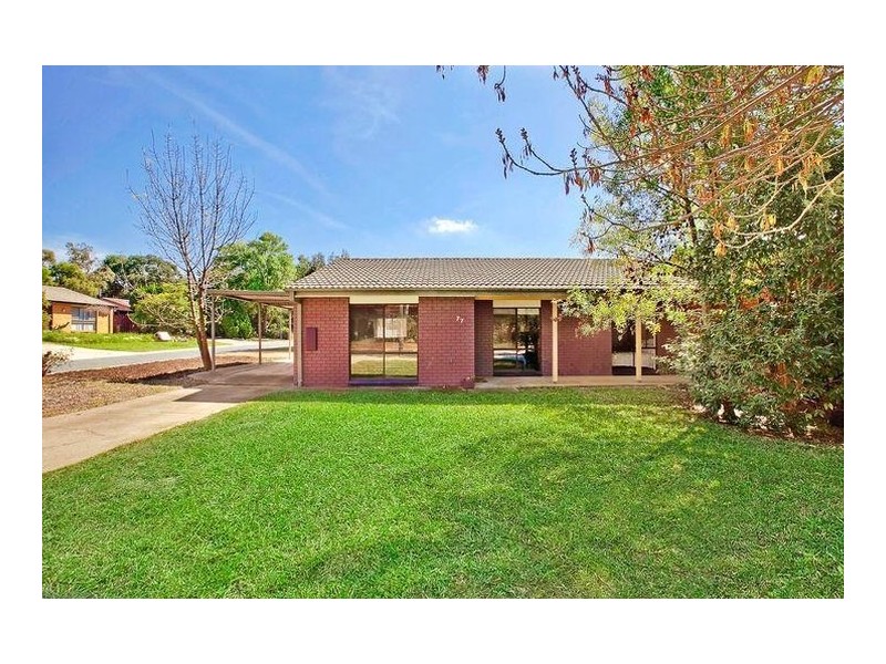 77 Barnard Circuit, Florey ACT 2615