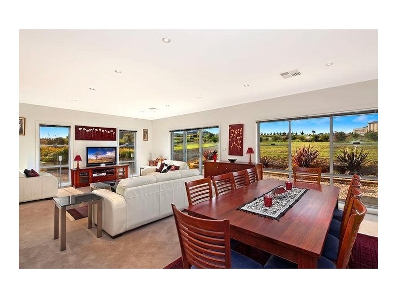 8 Murray Grey Place, Murrumbateman NSW 2582