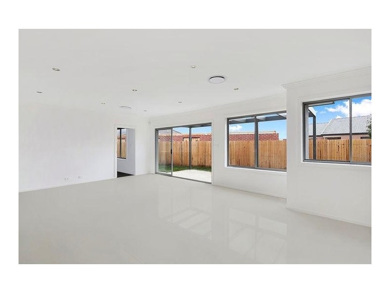 9 Stang Place, Macgregor ACT 2615