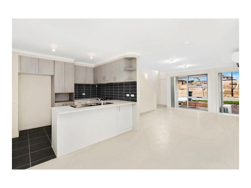 47 Cazneaux Crescent, Weston ACT 2611