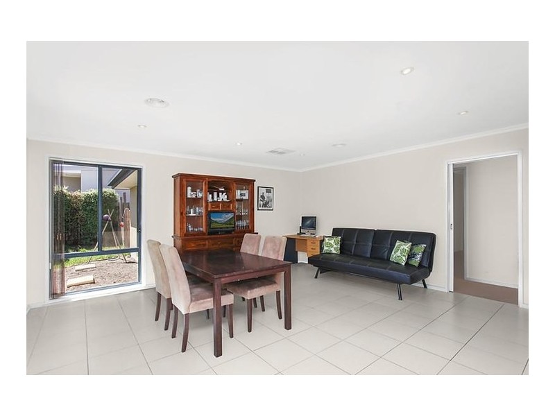 6 Sarson Street, Gungahlin ACT 2912