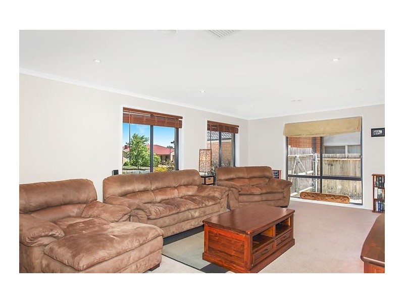 6 Sarson Street, Gungahlin ACT 2912