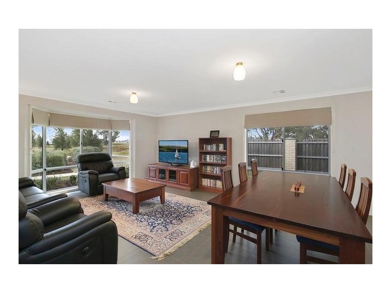 31 Paquita Street, Forde ACT 2914