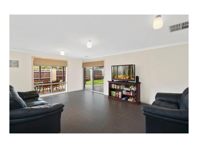 31 Paquita Street, Forde ACT 2914