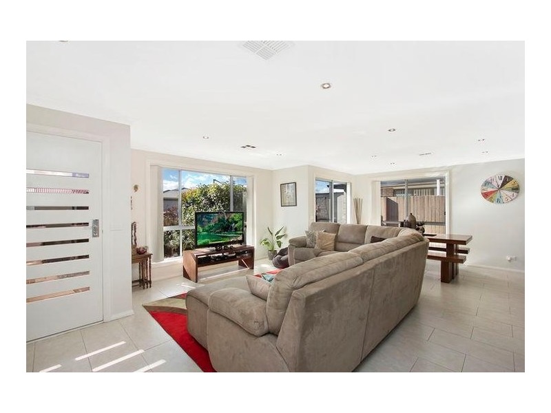 18 Hesba Brinsmead Street, Franklin ACT 2913