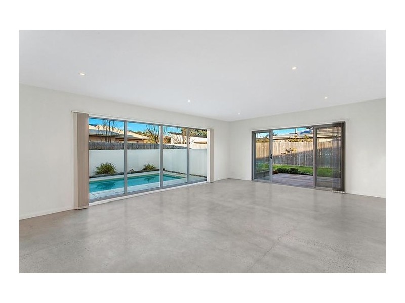 25 Eric Wright Street, Forde ACT 2914