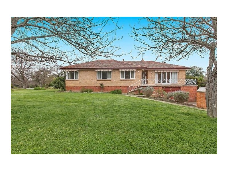 1 Dunlop Street, Hackett ACT 2602