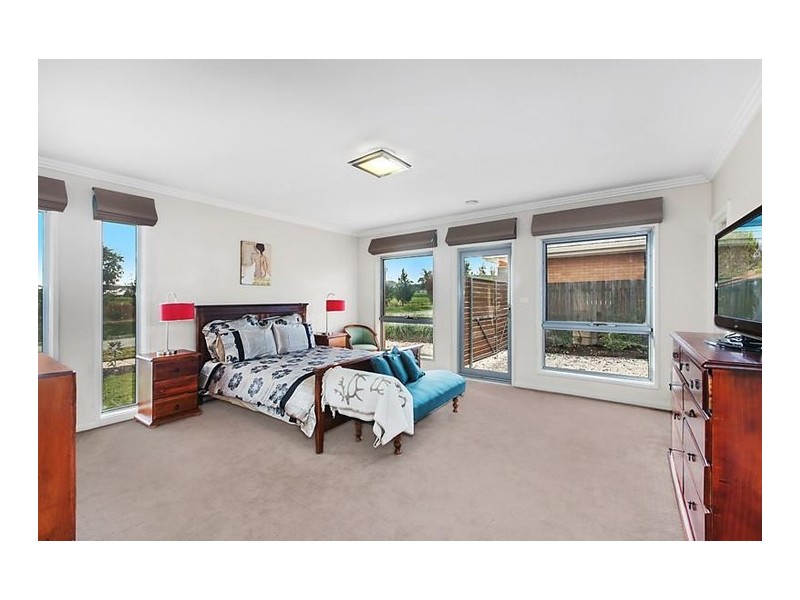 14 Paquita Street, Forde ACT 2914