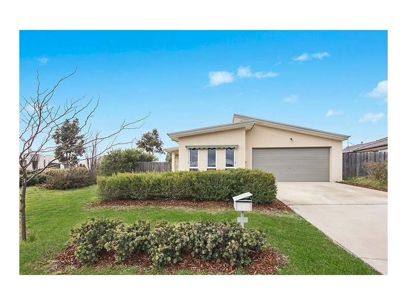 54 Dagmar Berne Street, Macgregor ACT 2615