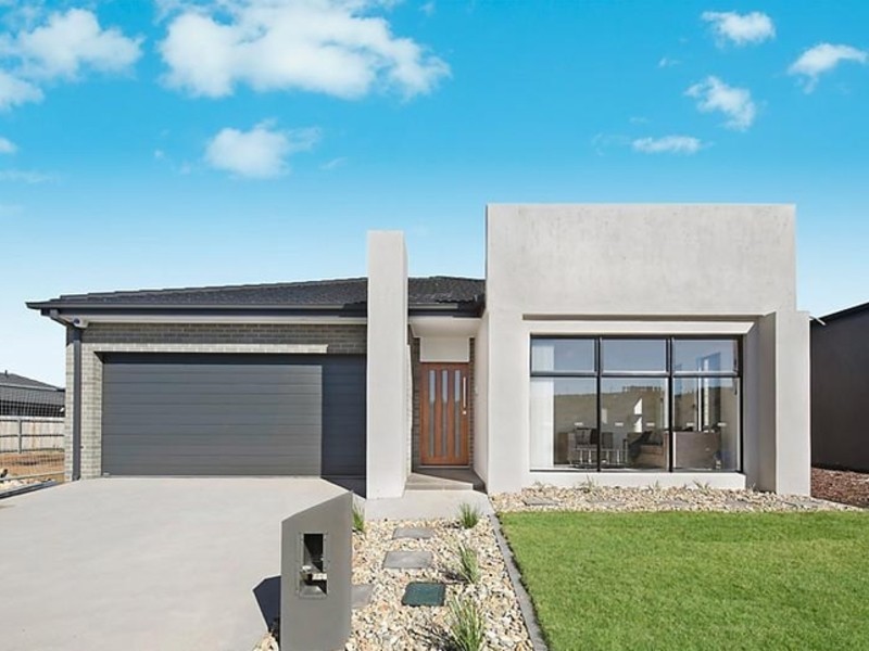 56 Greg Urwin Circuit, Casey ACT 2913