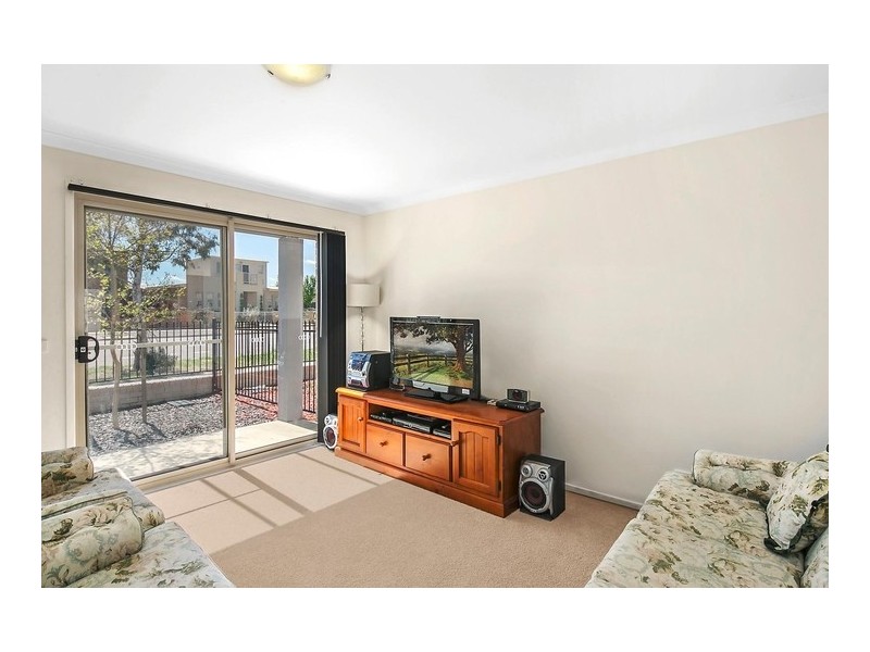 62 Oodgeroo Avenue, Franklin ACT 2913