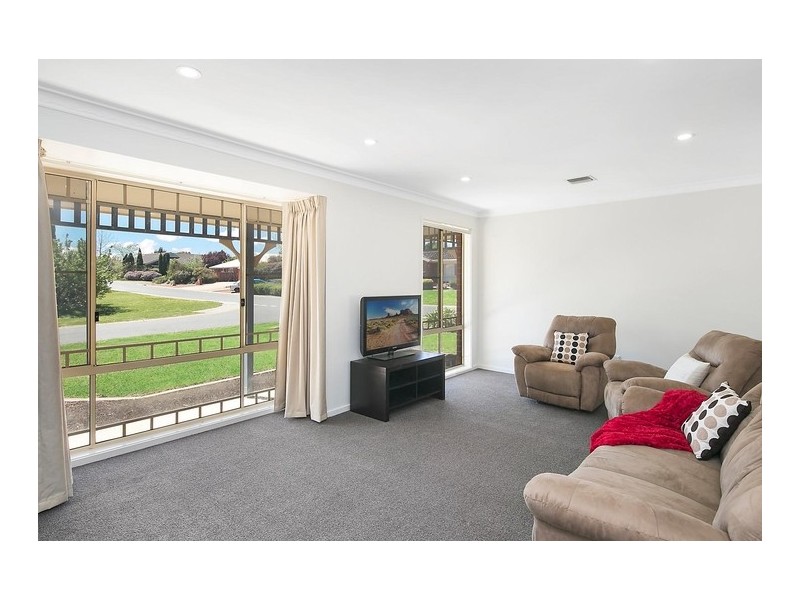 1 Macedon Crescent, Palmerston ACT 2913