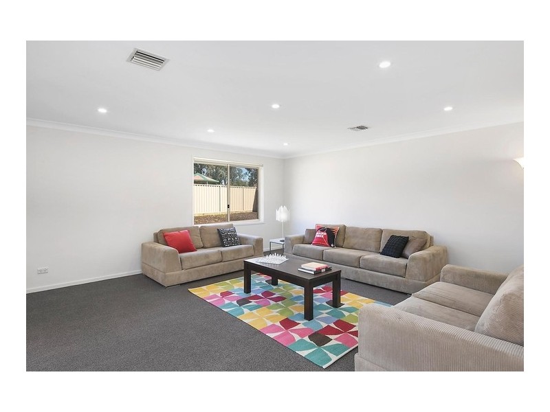 1 Macedon Crescent, Palmerston ACT 2913
