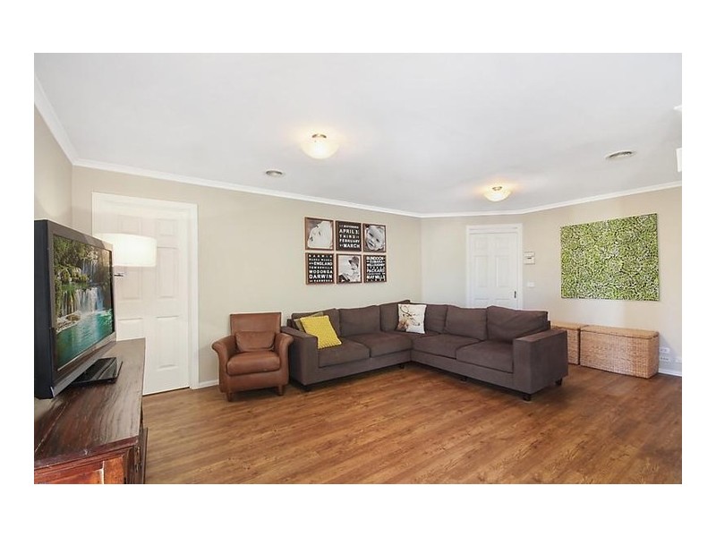 15 May Mills Close, Nicholls ACT 2913