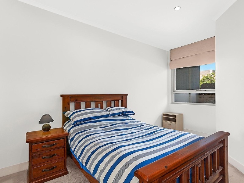 2/20 Moore Street, Turner ACT 2612