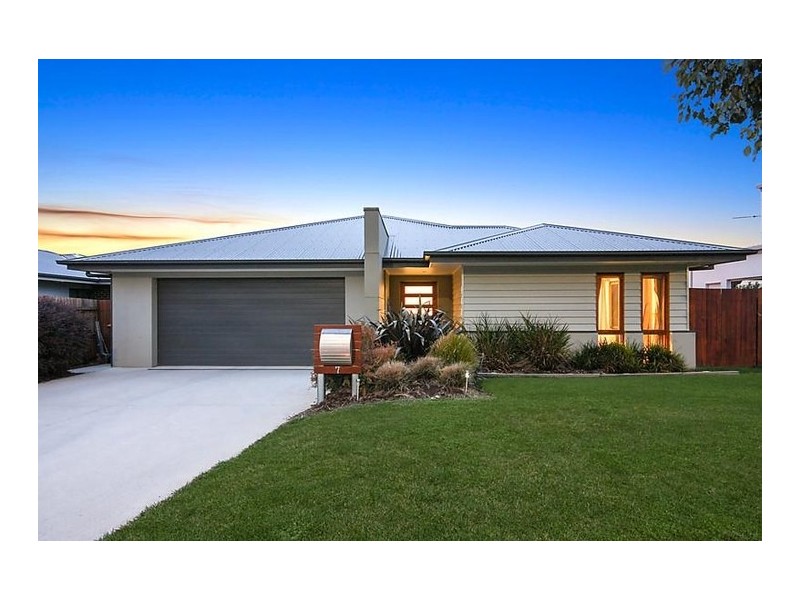 7 Les Edwards Street, Forde ACT 2914