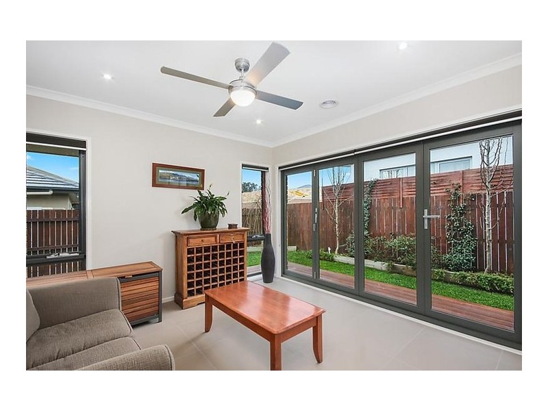7 Les Edwards Street, Forde ACT 2914