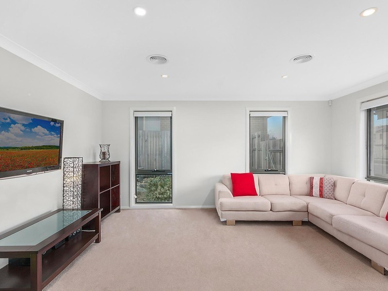 7 Plimsoll Drive, Casey ACT 2913