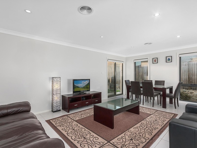 7 Plimsoll Drive, Casey ACT 2913