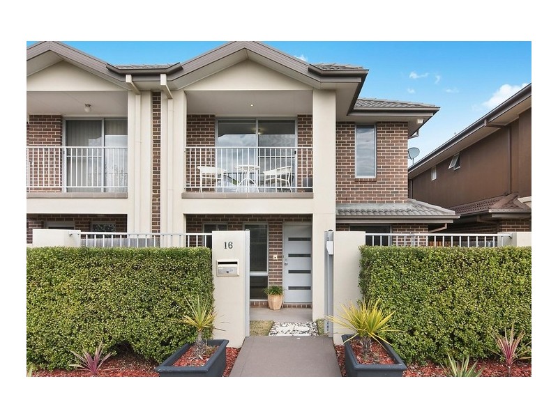 16 Moonlight Avenue, Harrison ACT 2914