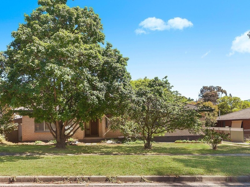 85 Blackwood Terrace, Holder ACT 2611