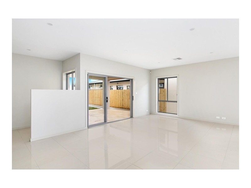 5 Lanaba Street, Crace ACT 2911