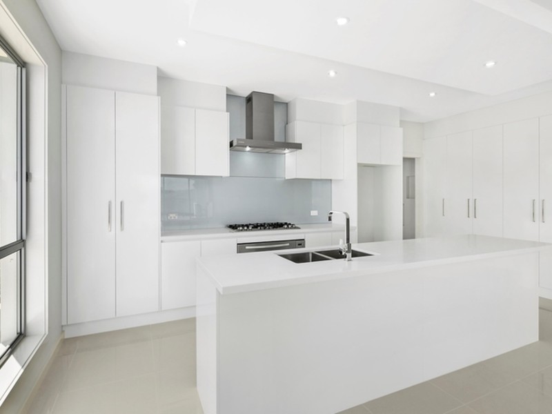 18 Cocoparra Crescent, Crace ACT 2911