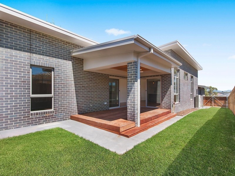 18 Hanley Street, Casey ACT 2913