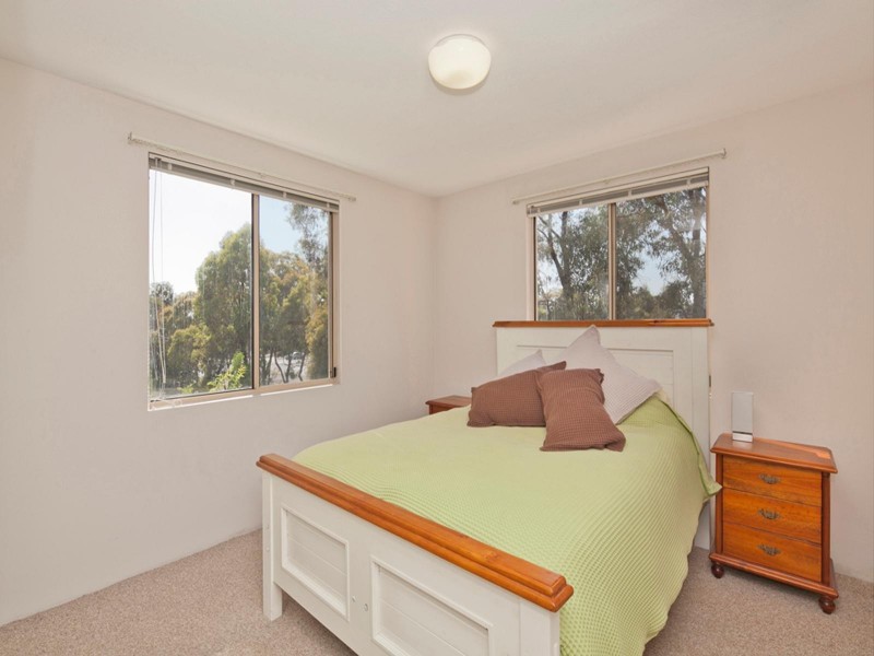 1/2 Ranken Place, Belconnen ACT 2617