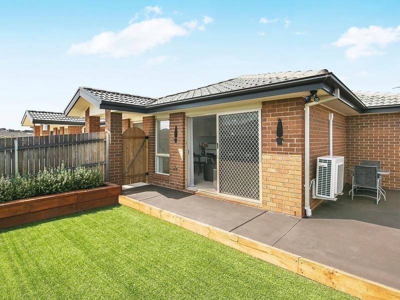 10/141 Macfarlane Burnet Avenue, Macgregor ACT 2615