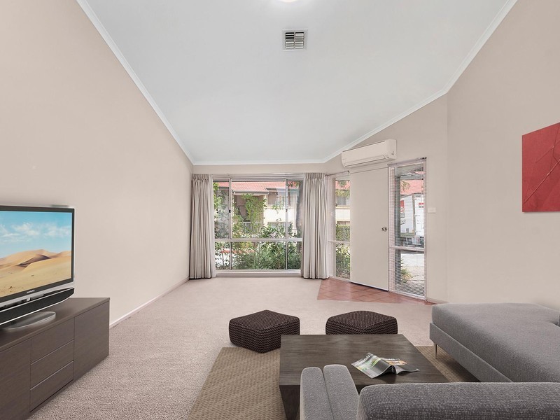 21/34 Leahy Close, Narrabundah ACT 2604