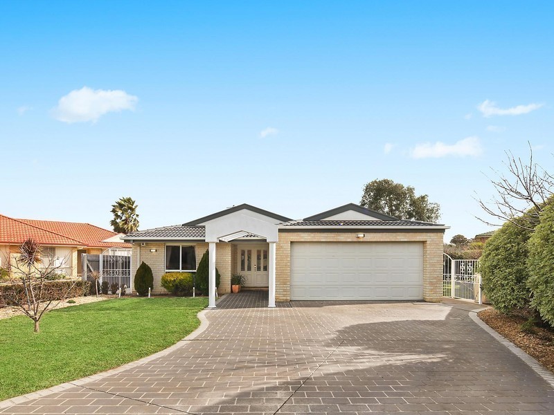 6 Ebeling Court, Nicholls ACT 2913
