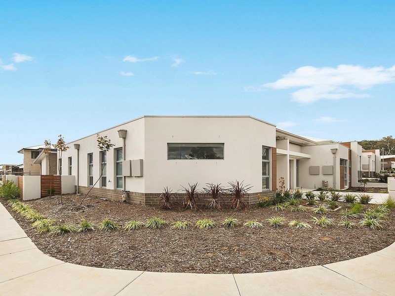 68 Cocoparra Crescent, Crace ACT 2911