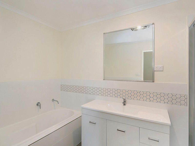 68 Cocoparra Crescent, Crace ACT 2911